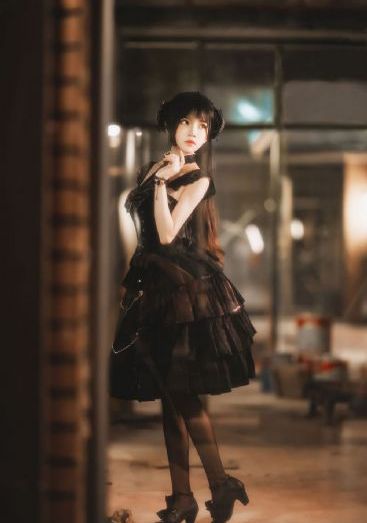 交换工作:漂亮的女性员工