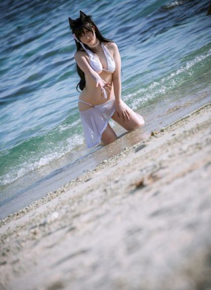 公在客厅里吃我的奶涨奶电影